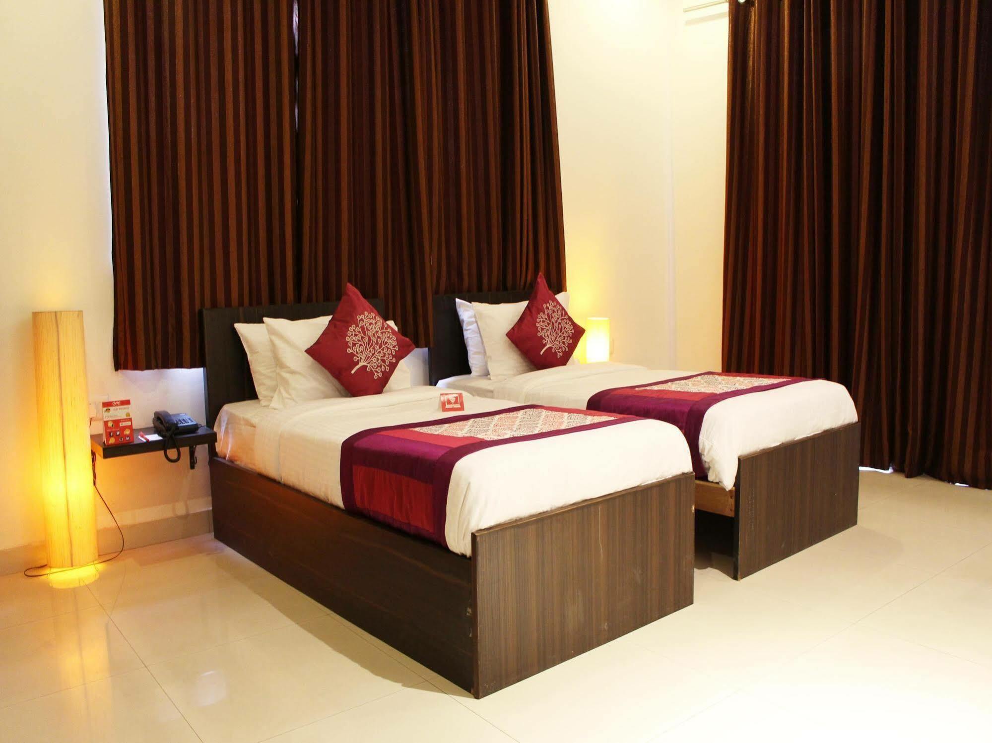 Hotel Oyo Flagship 387 Moulsari Avenue Gurgaon Exterior foto